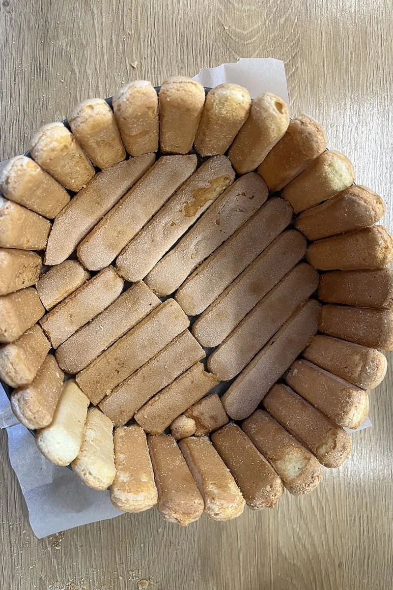 Charlotte Russe aux Fruits Rouges préparation