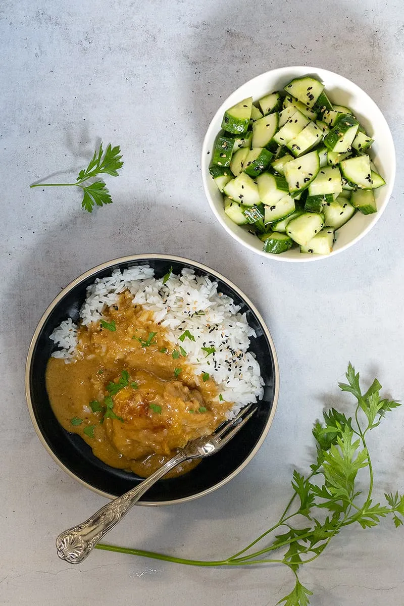 Poulet au chutney de mangue avec riz