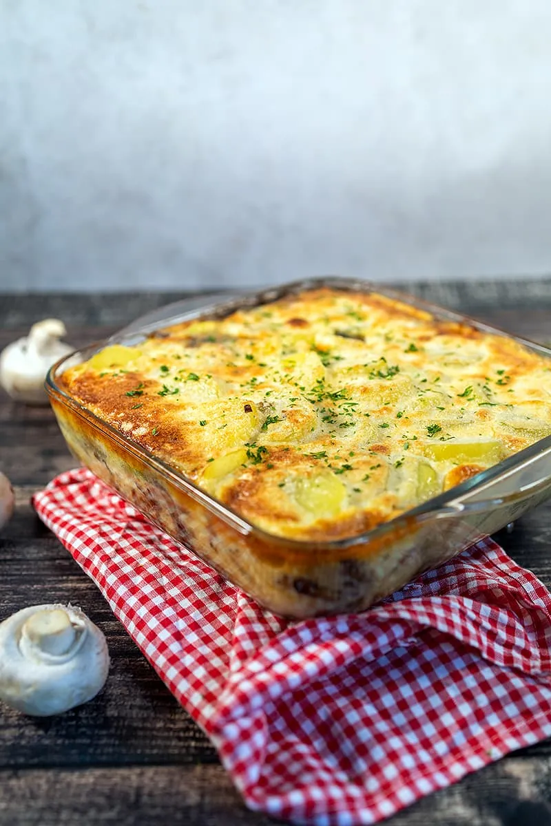 Gratin de champignons et pommes de terre - délicieux repas de semaine