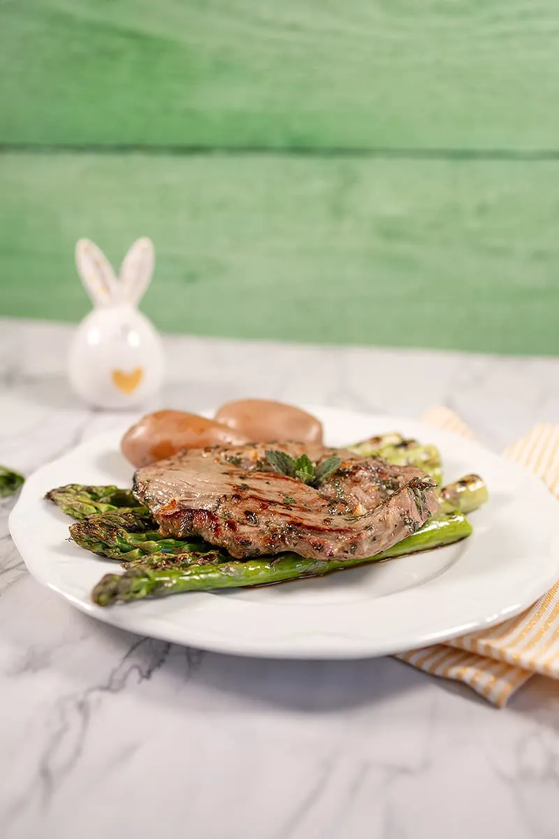 Marinade pour l'agneau – avec menthe et ail