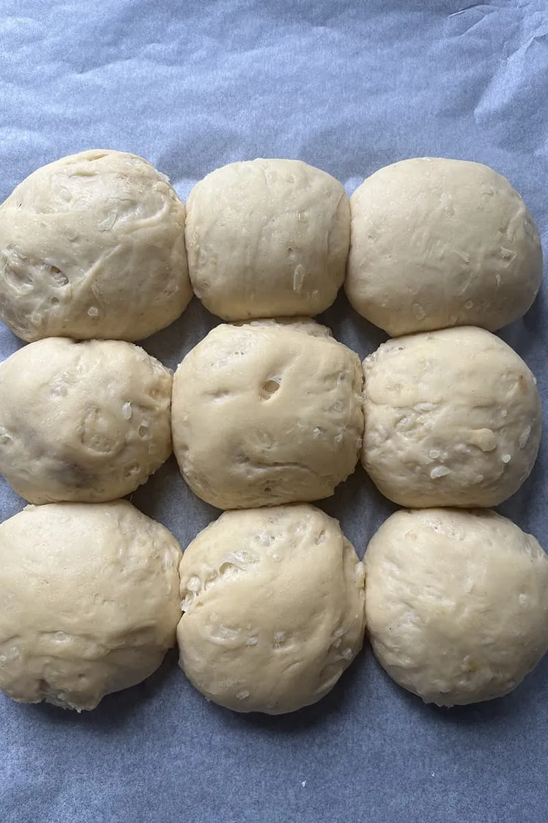 Préparation du pain à partager à l’ail et à l’oignon - étape 2