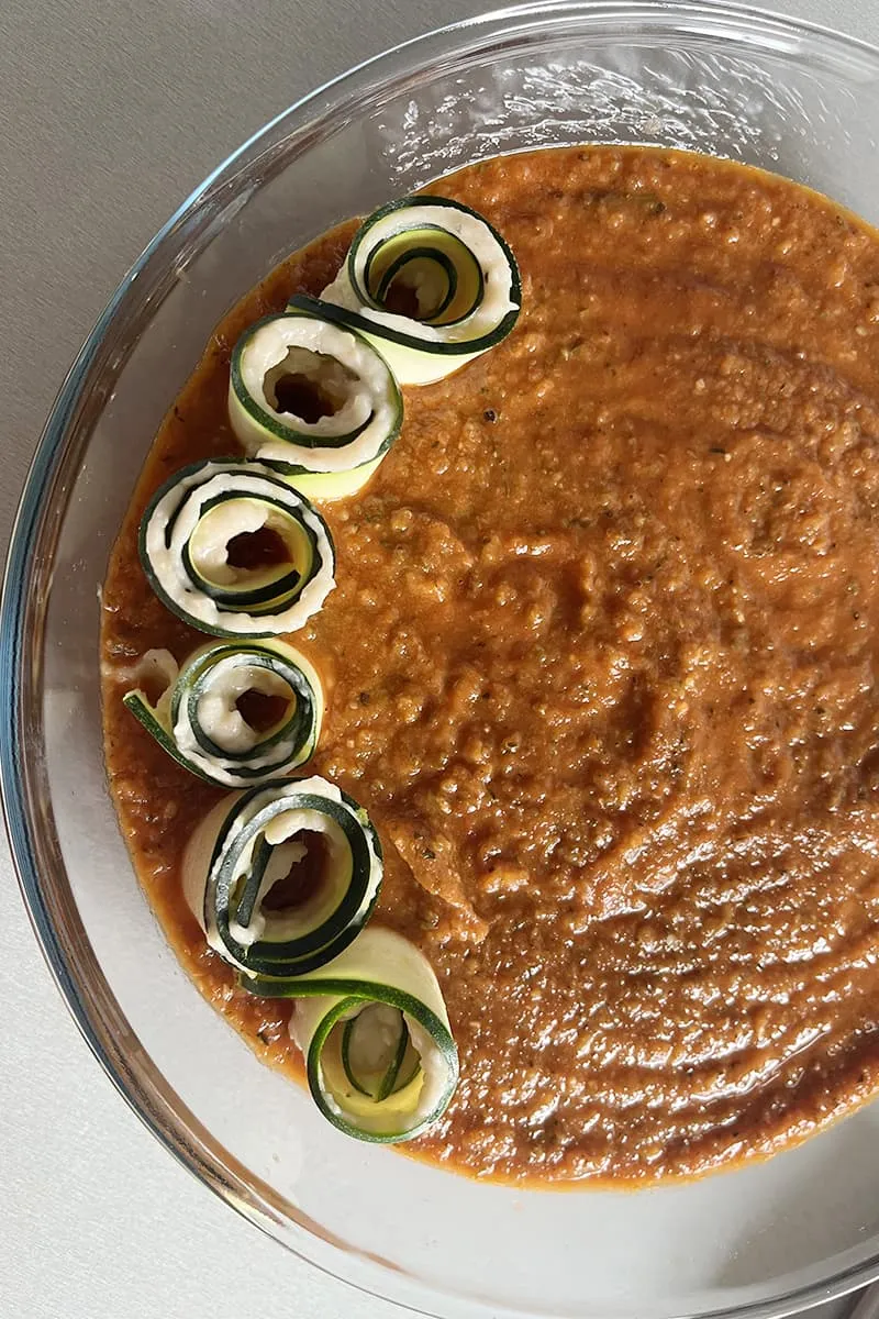 Roulades de courgette à la sauce tomate – Préparation - étape 2